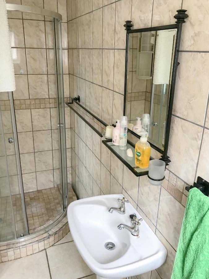 C-Mew Guest House Tofo Экстерьер фото
